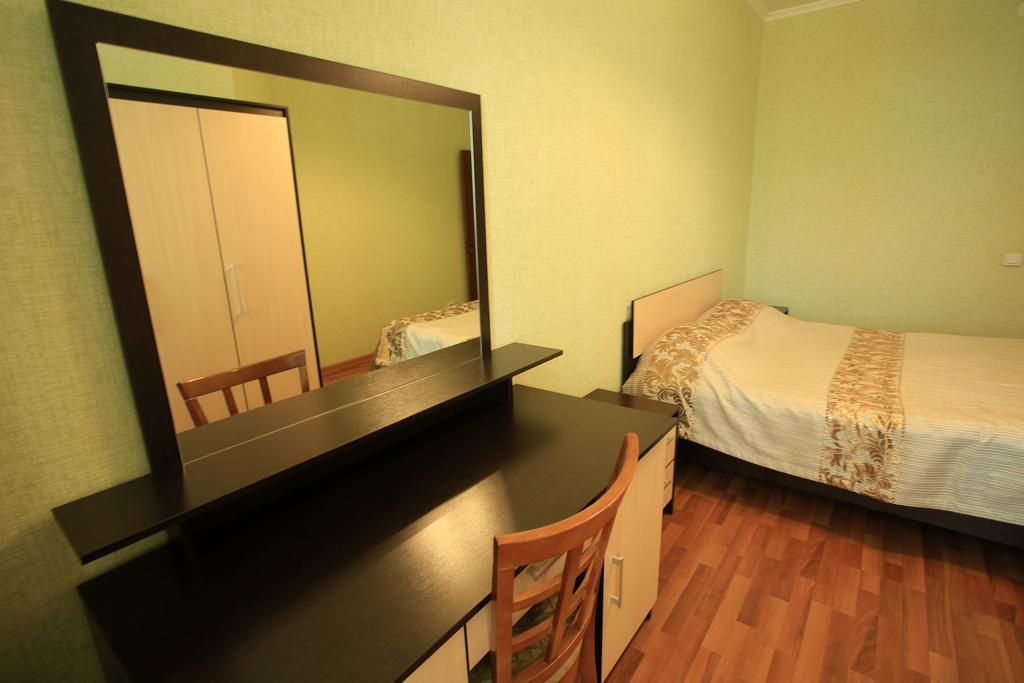Golden Dragon Aparthotel 비슈케크 객실 사진