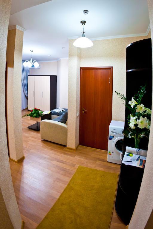 Golden Dragon Aparthotel 비슈케크 외부 사진