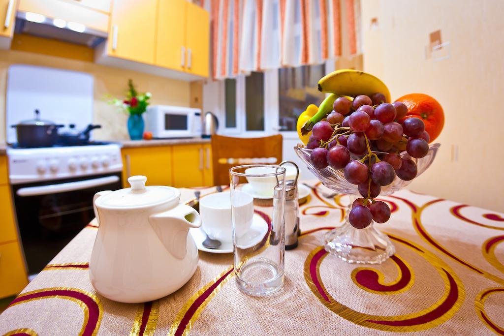 Golden Dragon Aparthotel 비슈케크 외부 사진