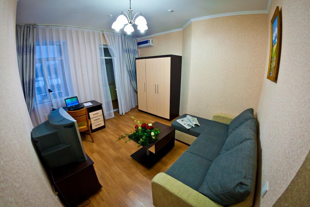 Golden Dragon Aparthotel 비슈케크 객실 사진