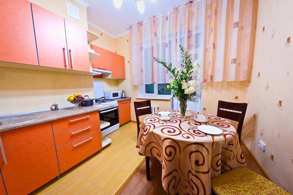 Golden Dragon Aparthotel 비슈케크 외부 사진